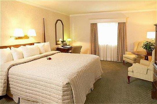 The Inn At Reading Hotel & Conference Center Habitación foto